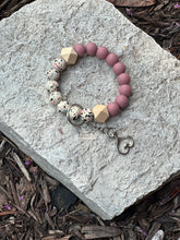 Load image into Gallery viewer, Silicone Beaded Wristlet Keychain