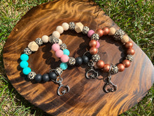 Load image into Gallery viewer, Rose Gold Silicone Beaded Wristlet Keychain