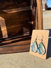 Load image into Gallery viewer, Marbled teardrop earrings
