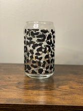 Load image into Gallery viewer, Can Glass-  Cheetah Print (Shimmer black)
